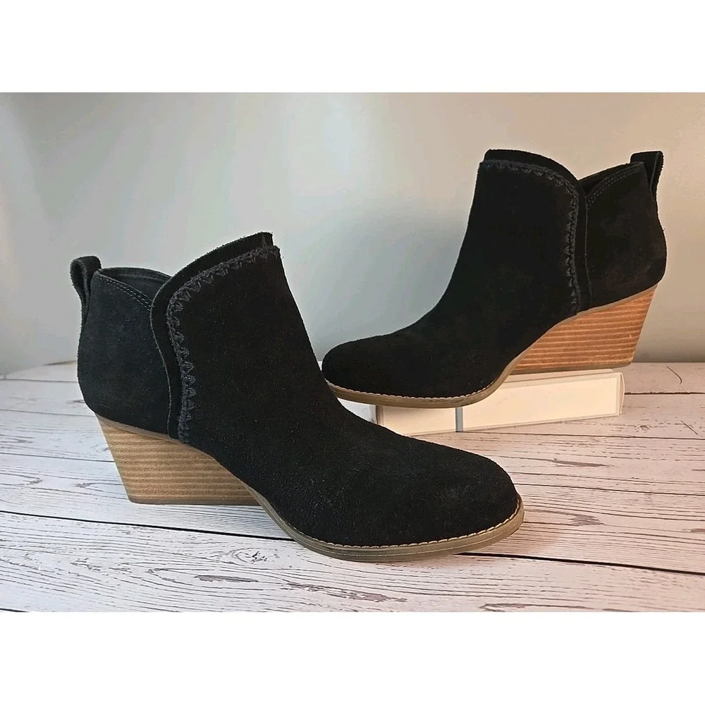 TOMS Women's Kaia Wedge Ankle Boot Black Suede Size 10 W Bootie